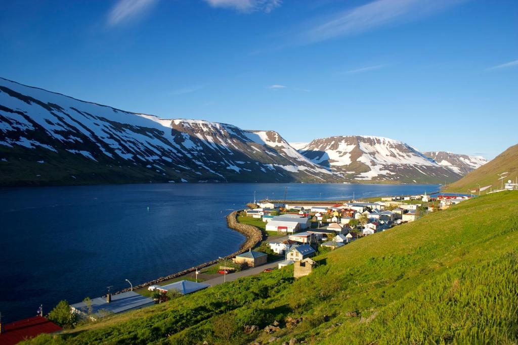 Comfy Guesthouse Westfjords Sudureyri Extérieur photo
